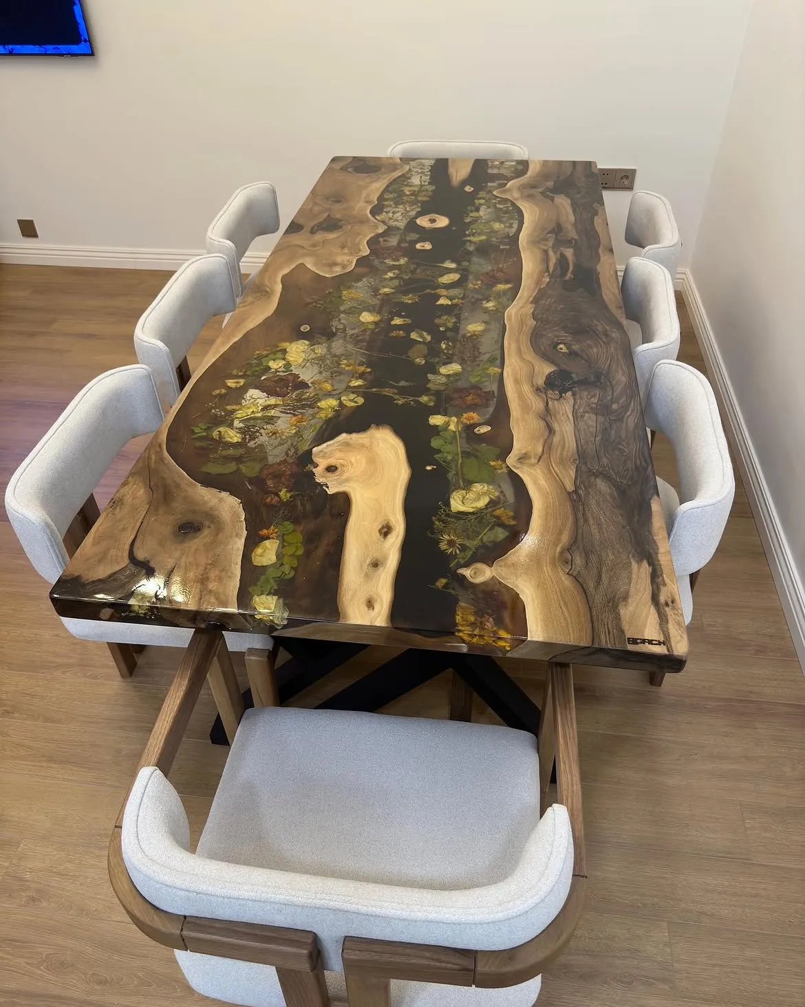 Agach Interiors · Masa və mebel